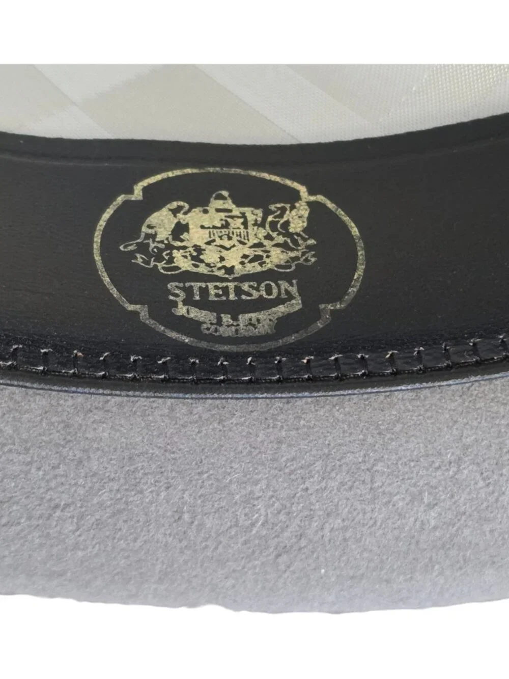 Stetson Key Club Fedora Hat w/ Feathers & Key Gray Size 7 1/8 Ultimate Finish